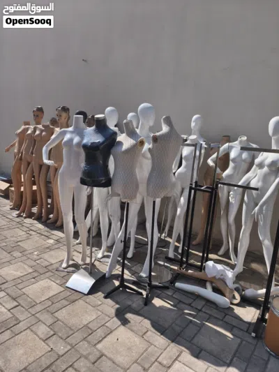 منيكنات عرض ملابس استندات علقيات 4