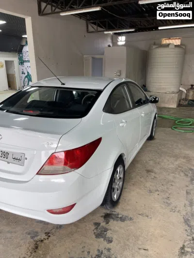 Hyundai Accent GL 2