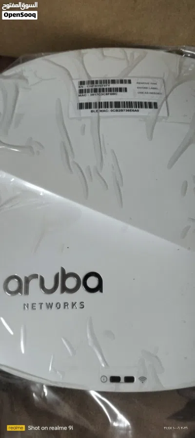 Aruba AP-325 (APIN0325) ويتوفر اكستندرات WiFi 6 3