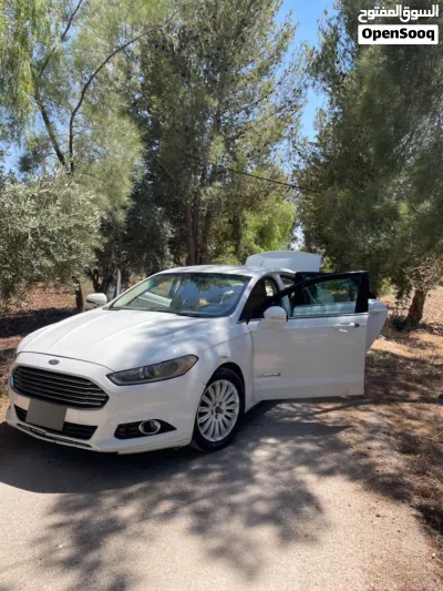 Ford Fusion SEL 3