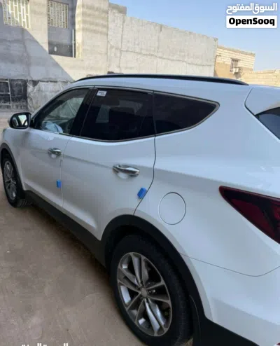 هيونداي سنتافي Blue 4