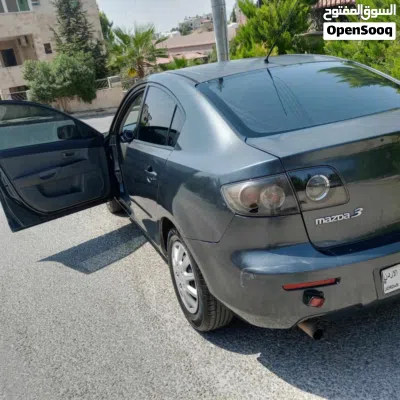 Mazda 3 Standard 4