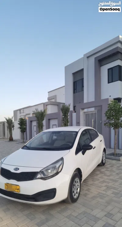 كيا ريو Standard 3