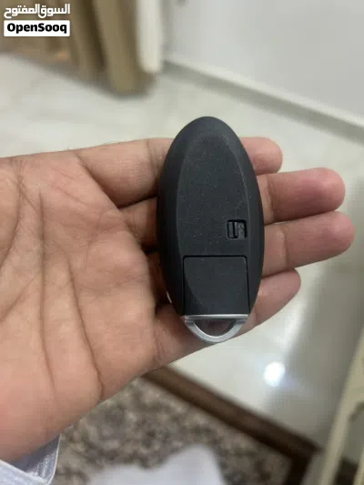 للبيع رموت. نيسان 3