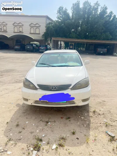 Toyota Camry GLI 2