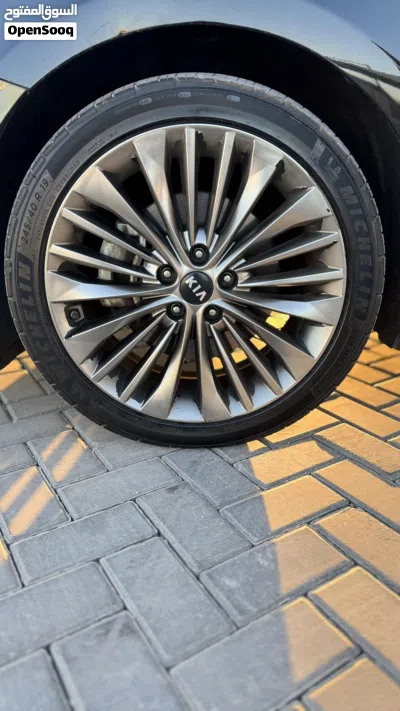 كيا كادينزا Limited 4