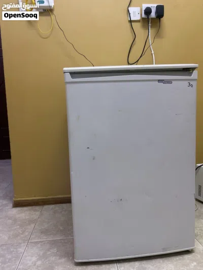 ثلاجة للبيع قابل للتفاوض 2