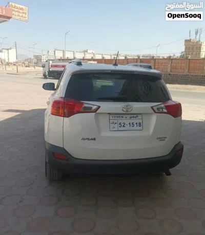 Toyota RAV 4 Limited 2
