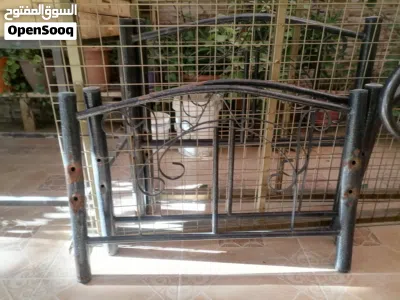 سرير حديد مفرد فرش ثقيل عدد 2 3