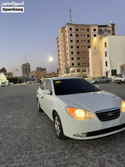 Hyundai Avante SE 2