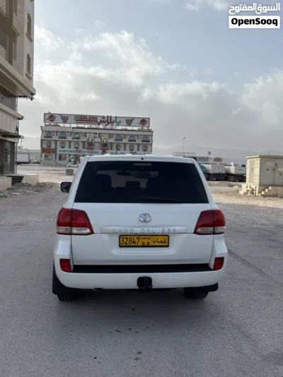 تويوتا لاند كروزر VX 4
