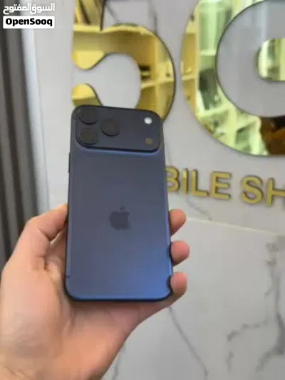 iPhone 17 pro max 4