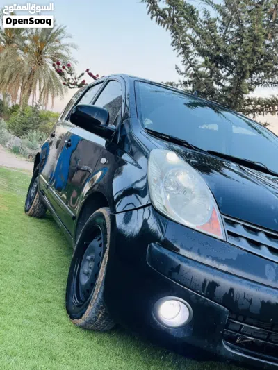 Nissan Versa S 4
