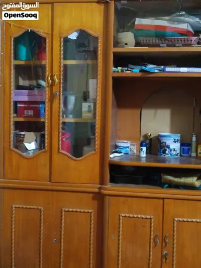 بوفيه صاج خشب قوي نجاره / سعره 150 وبيه مجال ذا رايد تشتريه اقفاله وجامه كلهم موجودين ولامكسره 2