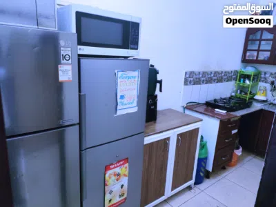 Executive bachelor super clean room for Muslim Bed space sharing room for nice people only 4