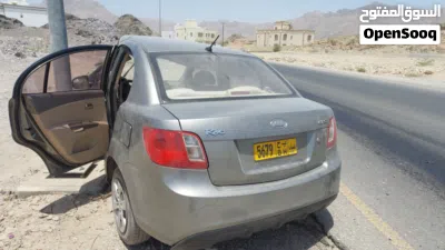 كيا ريو Standard 2