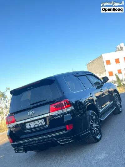 تويوتا لاند كروزر VXR 3