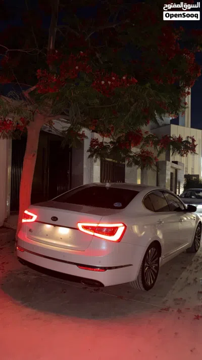 Kia Cadenza Premium 2