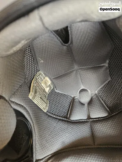 used ls2 helmet XL with magnetic tankbag 2