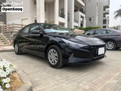 Hyundai Elantra Limited 3