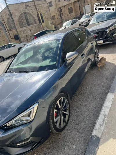 سيات ليون FR 3