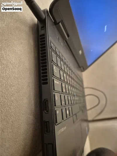 Dell Latitude E5540 4