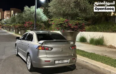 Mitsubishi Lancer GLX 2