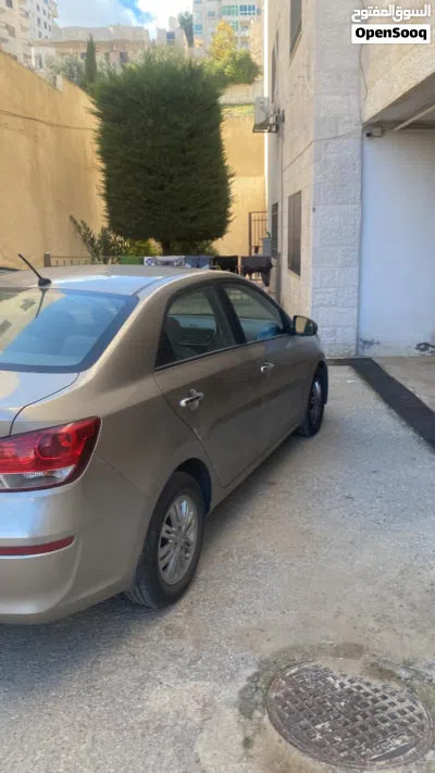 كيا بيجاس Standard 4