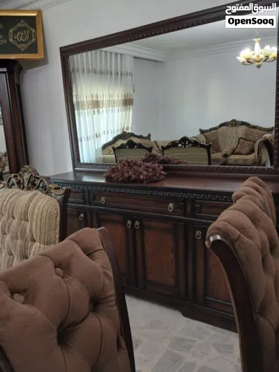 طاوله سفره فخمه جدا استعمال خفيف للبيع 4