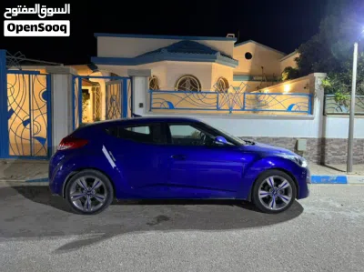 Hyundai Veloster GL 2