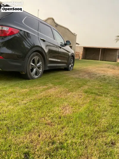 Hyundai Santa Fe Limited 4