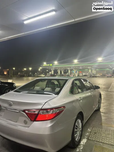 Toyota Camry GL 3