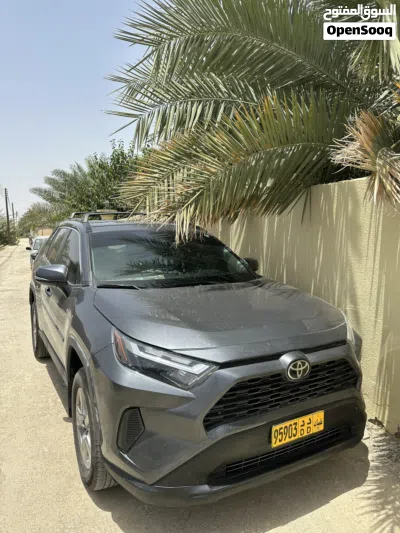 Toyota RAV 4 XLE 4