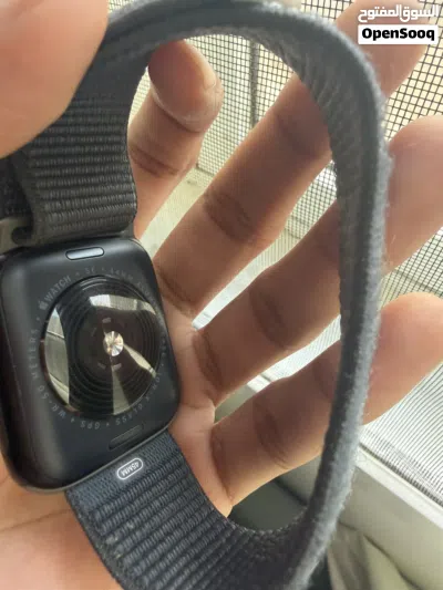 APPLE WATCH SE (2nd gen , GPS ) 4