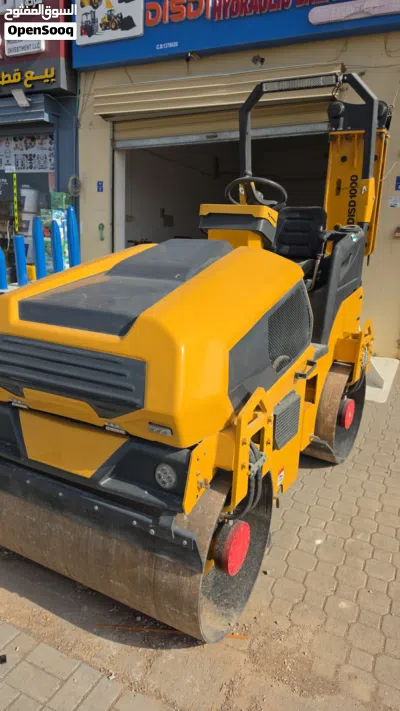1 ,2 and 3 ton roller compactor avaliable, warranty is 6 month for engine and pump 3