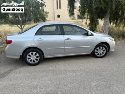 Toyota Corolla Standard 2