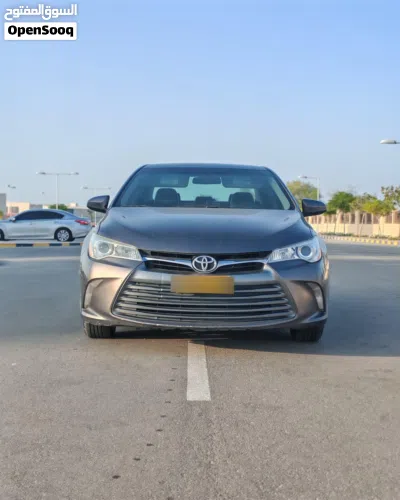 Toyota Camry LE 2