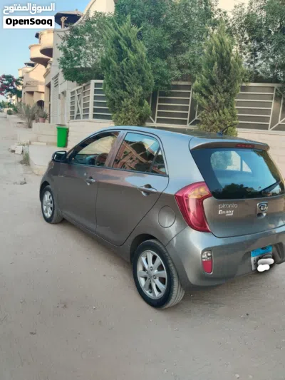Kia Picanto EX 2
