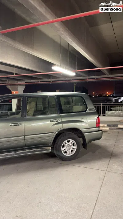Lexus LX LX 470 3