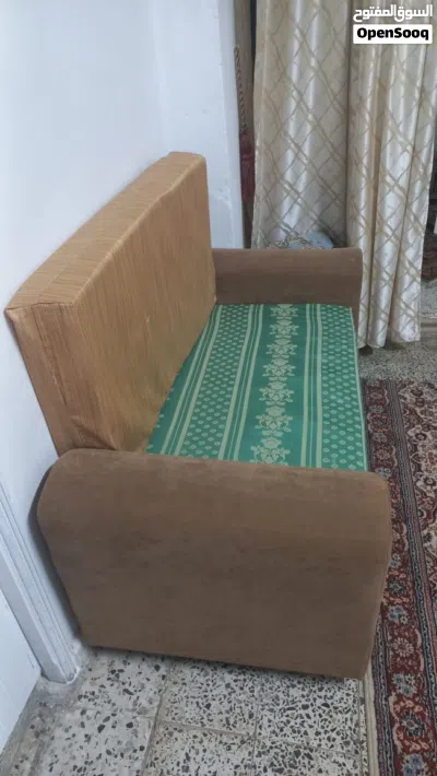 اثنين كراسي للبيع بحالة فوق من الممتاز 3