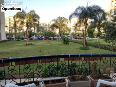 بموقع ممتاز وفيو رائع على حديقة كبيرة وشارع رئيسى وبحرية دقائق من مول افينيو والسوق الشرقى نموذج b 2