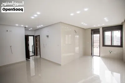 شقة فاخرة للبيع بسعر مغري في ابو علندا طابق ثاني جديدة لم تسكن قابل للتفاوض 3