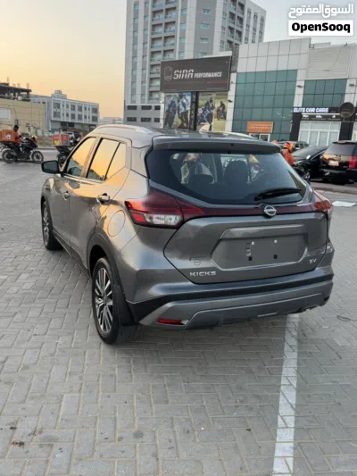 Nissan Kicks SV 3
