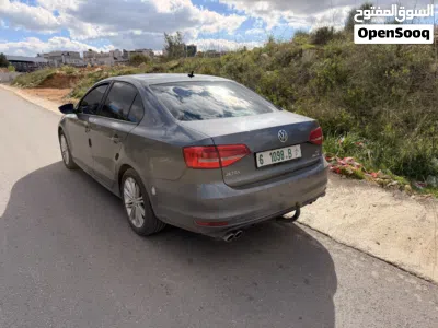 Volkswagen Jetta SEL 2