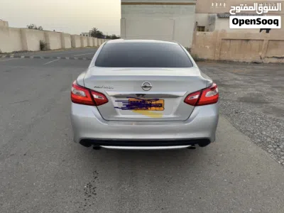 Nissan Altima SV 4