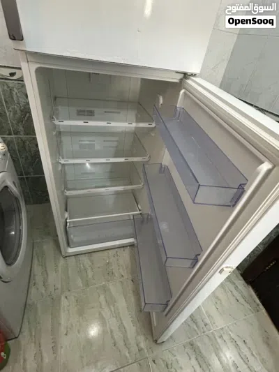 ثلّاجة beko مستعمل بحالة جيدة السعة 18 قدم (سعر الثلاجة 100دينار) (قابل للتفاوض) (الموقع)جبيهة 4