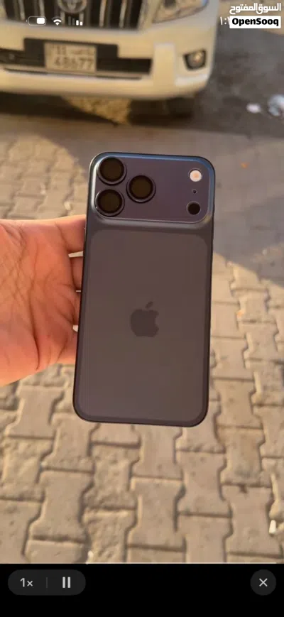 للبيع ايفون17 برو ماكس 3