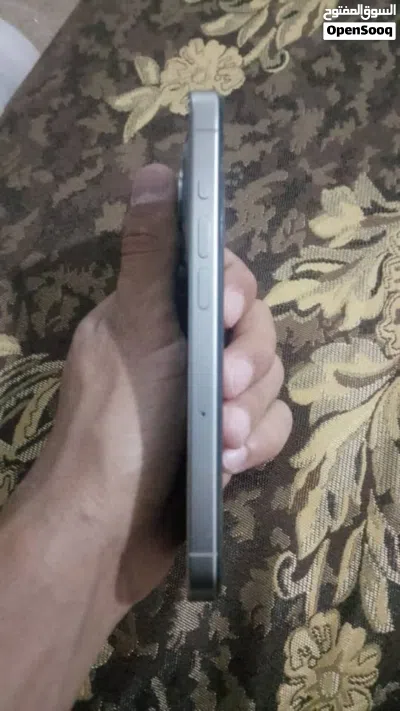 ايفون 15 برو تاتنيوم 3