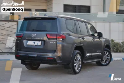 Toyota Land Cruiser GXR 4