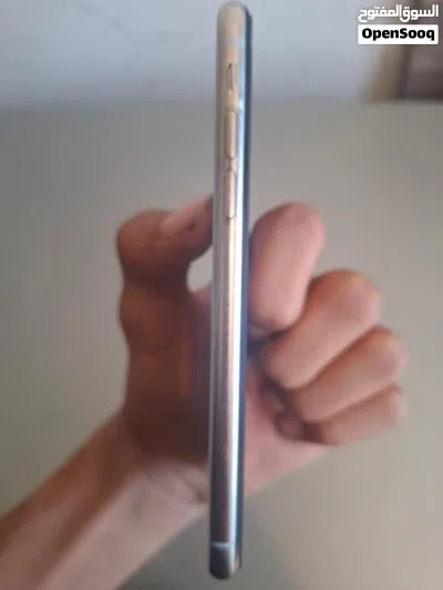آيفون Xs مش مفتوح 4